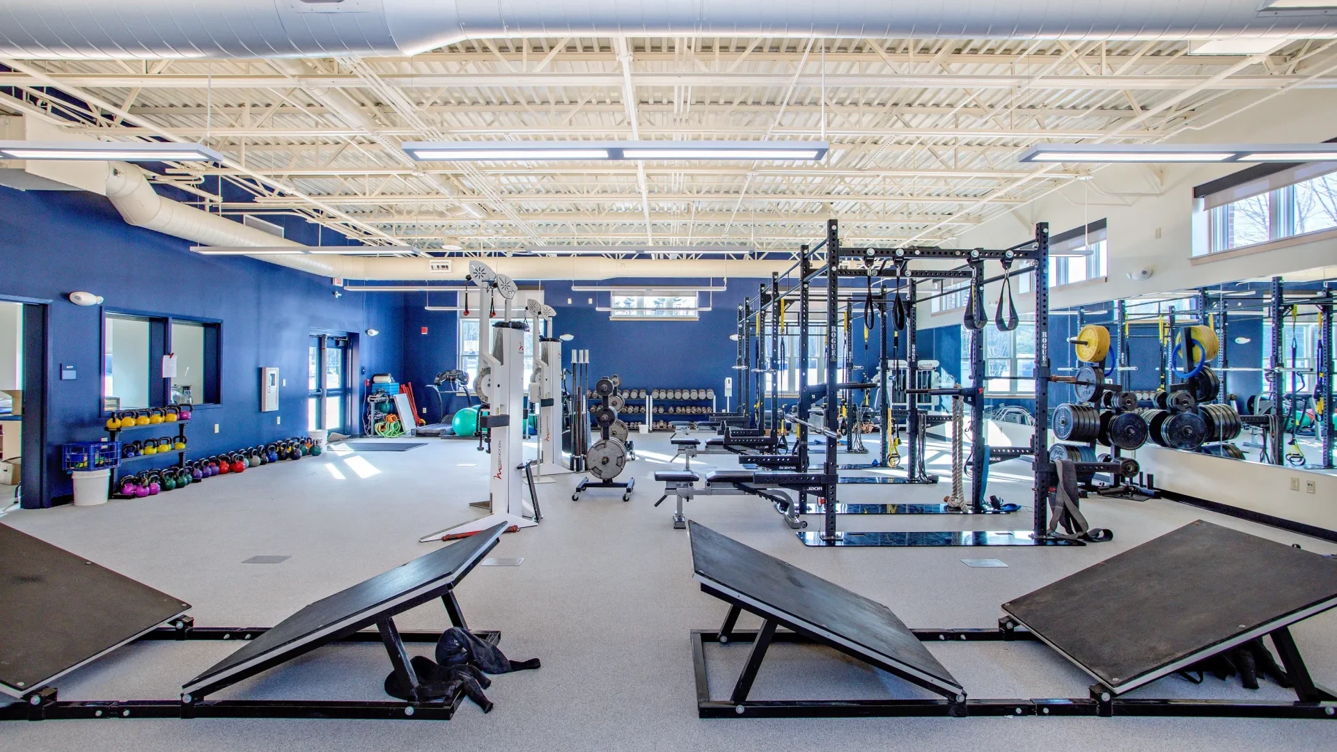 An image showing the new cardio and weight room at the Yarmouth High School
